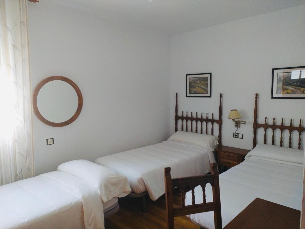 Hostal Pirineos Meliz Bielsa Ngoại thất bức ảnh