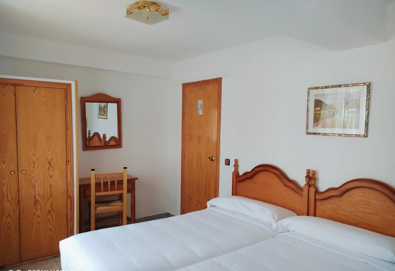 Hostal Pirineos Meliz Bielsa Ngoại thất bức ảnh